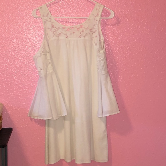 White dress - Picture 2 of 2